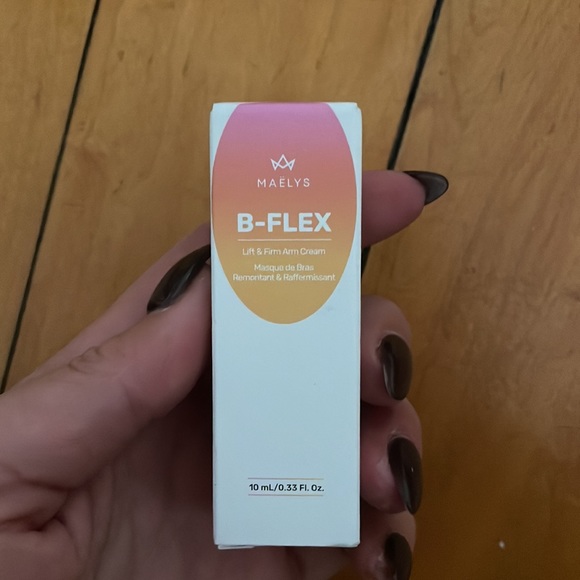 Bundle of travel/sample size makeup/hair are products - Picture 4 of 8